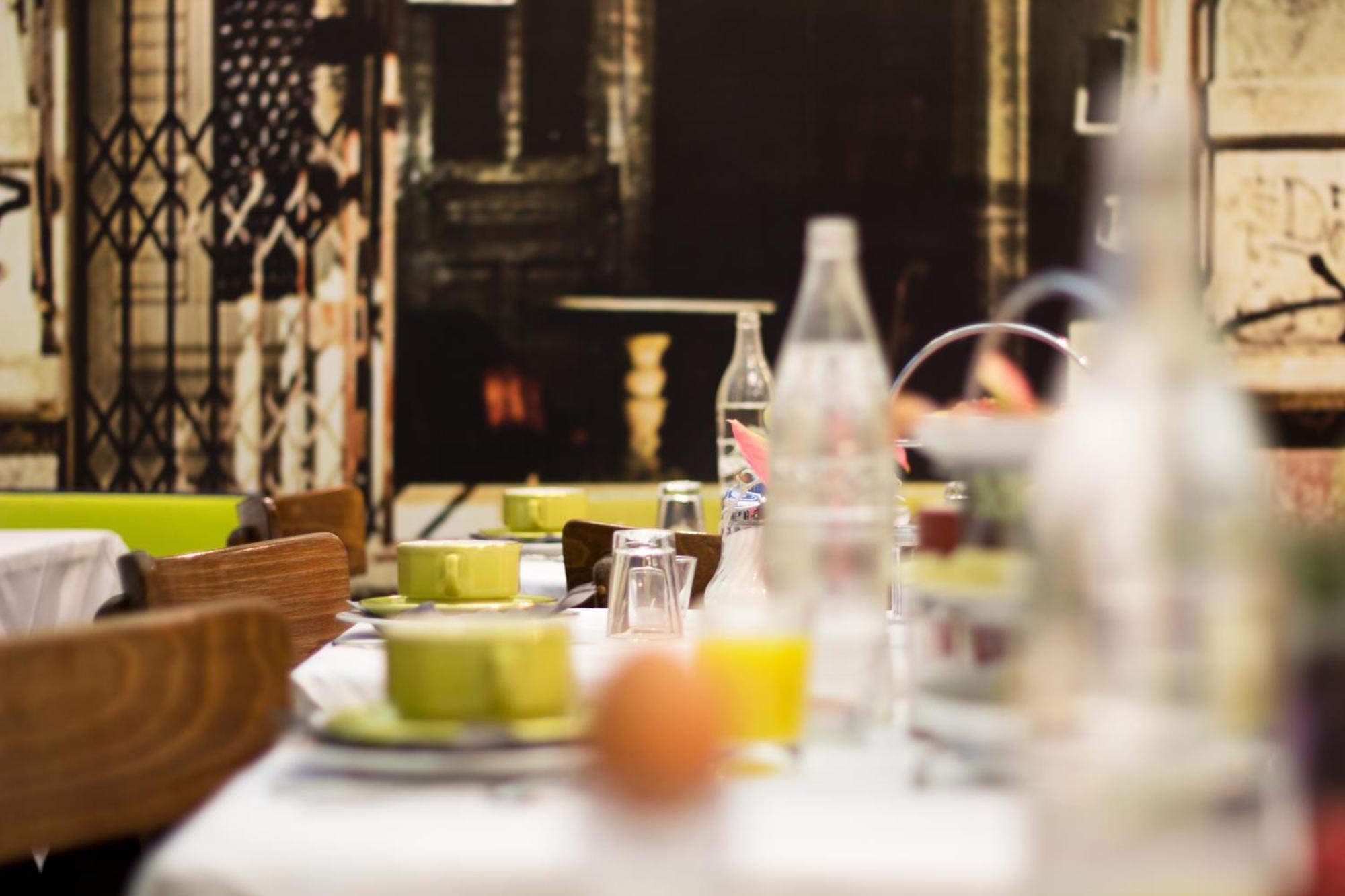 Saint Shermin Bed Breakfast & Champagne Wien Exteriör bild